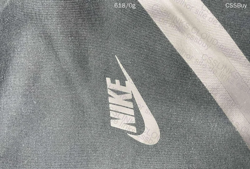 Tech Fleece 4