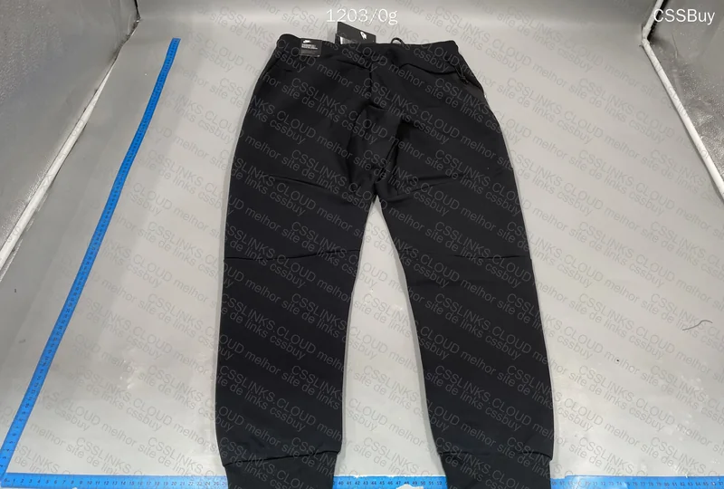Tech Fleece 8