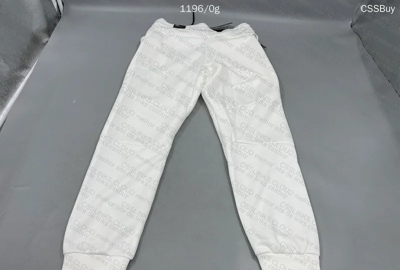 Tech Fleece 8