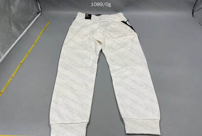 Tech Fleece 10