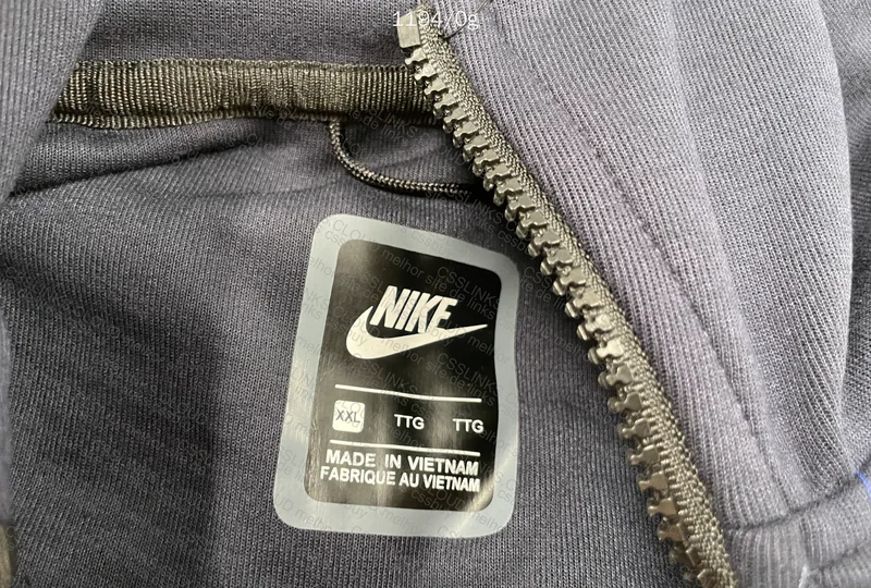 Tech Fleece 6
