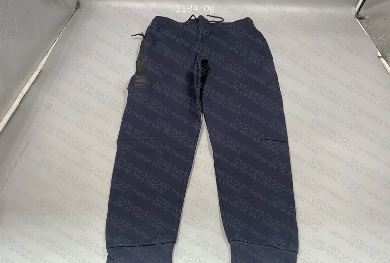 Tech Fleece 9