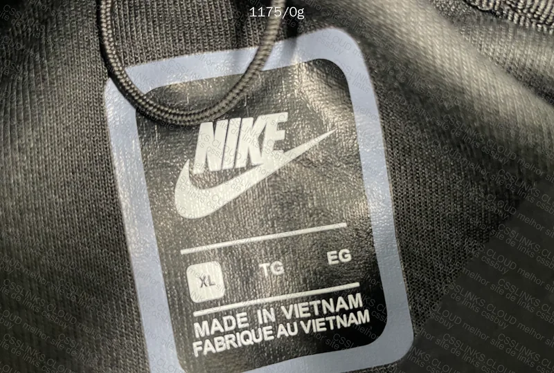 Tech Fleece 9
