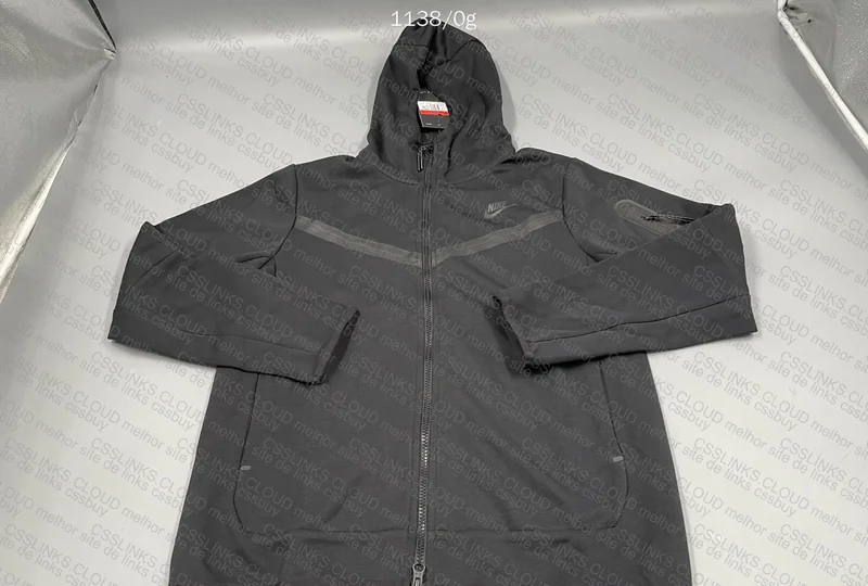 TECH FLEECE
