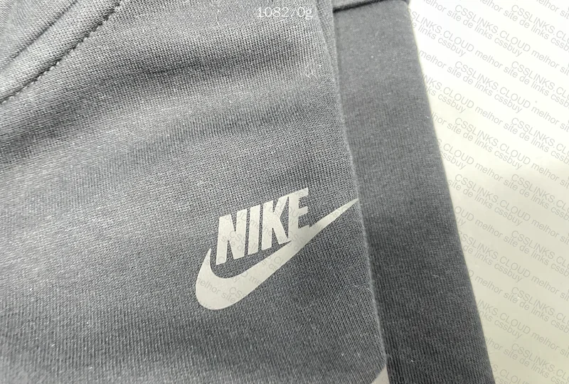 Tech Fleece 5