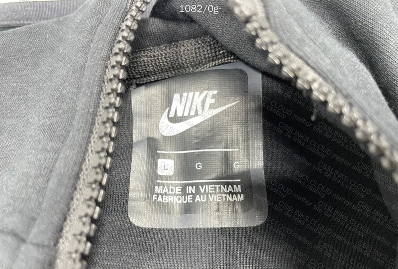 Tech Fleece 6