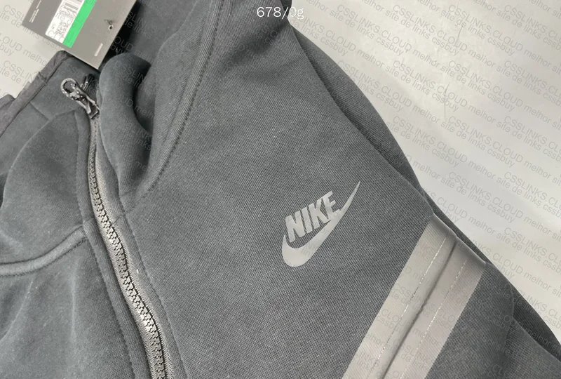 Tech fleece