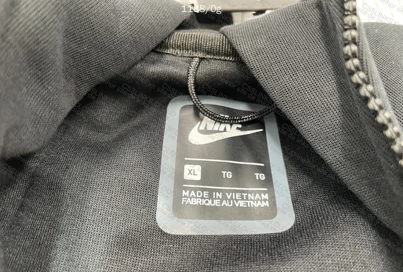 Tech Fleece 4