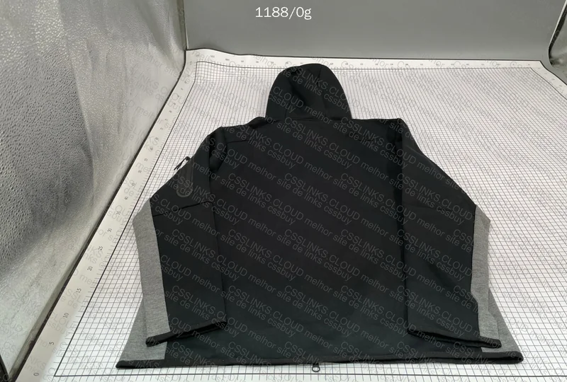 Tech Fleece 5