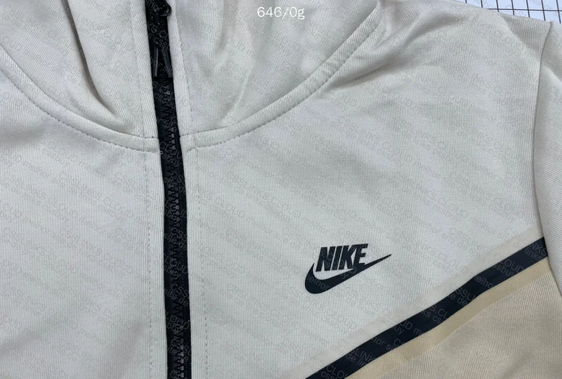 Tech fleece 3