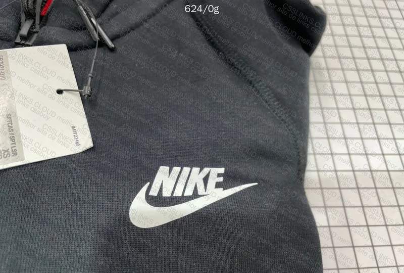 Tech Fleece 8