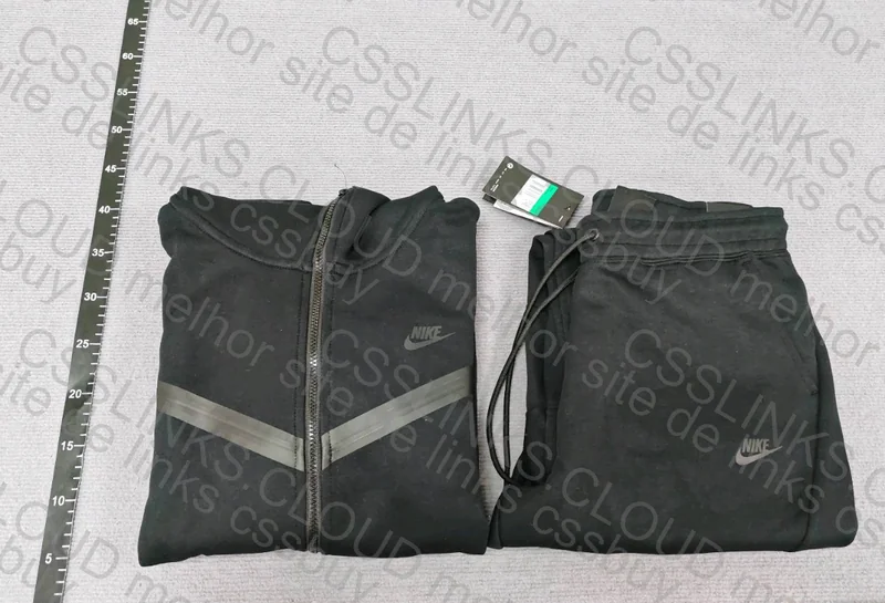 Tech Fleece 3