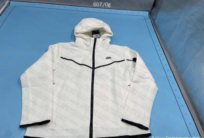 Tech Fleece 2