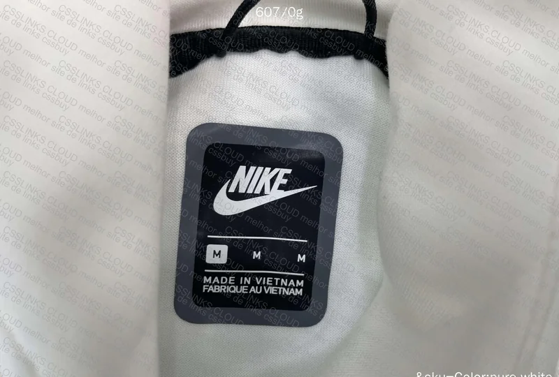 Tech Fleece 4