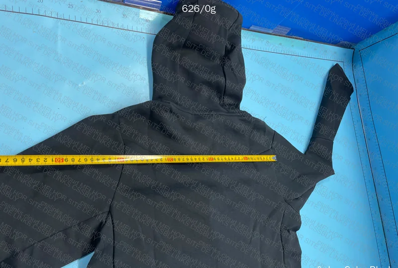 TECH FLEECE 8