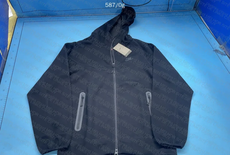 Tech fleece