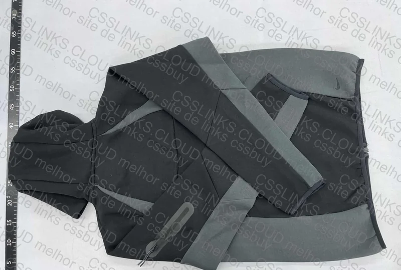 Tech Fleece 2