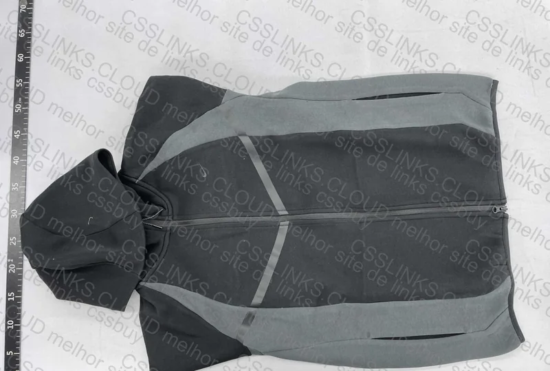 Tech Fleece 3