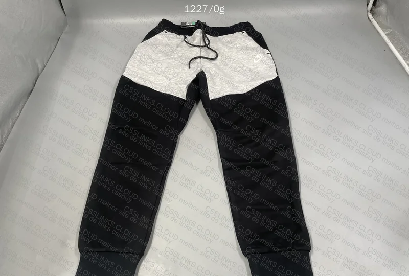 Tech fleece 160 Yuans