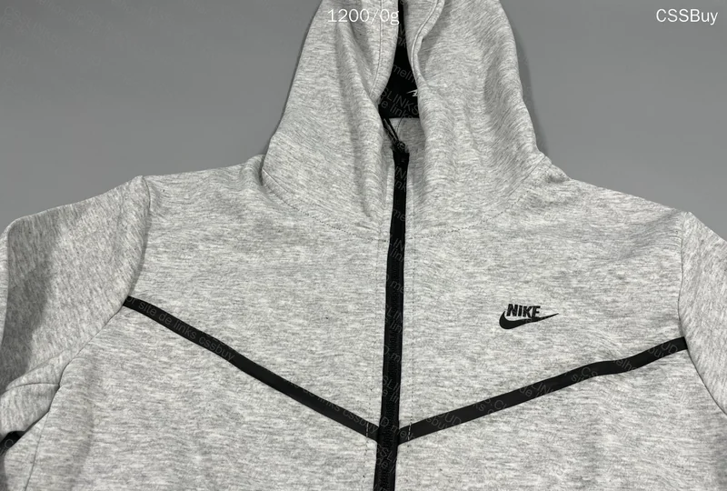 Tech Fleece 1688 4