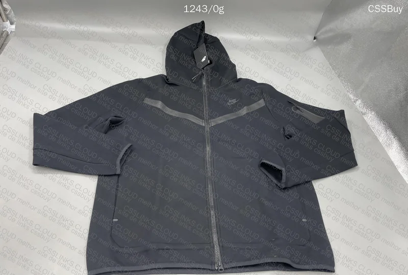 Tech Fleece (1688) 10
