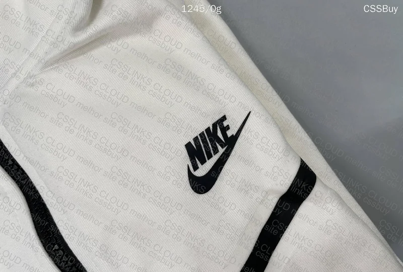 Tech Fleece (1688)