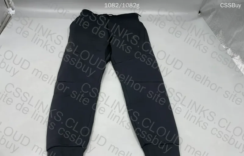 Tech Fleece 1688 2
