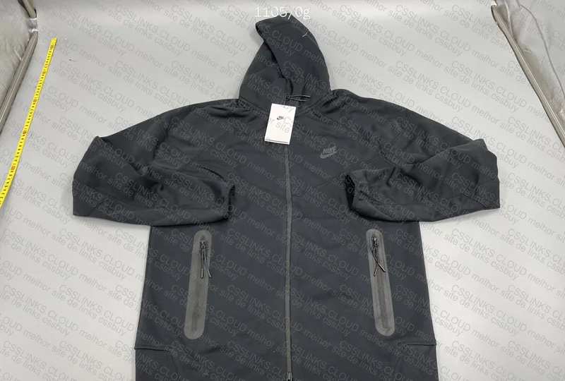 TECH FLEECE 2023 8
