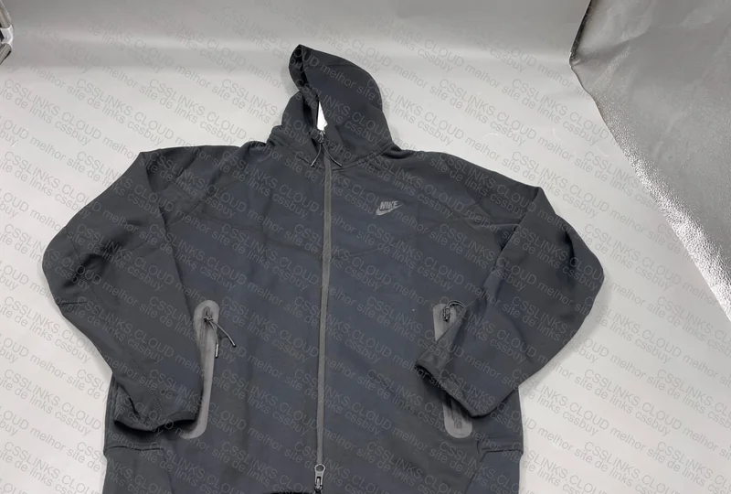 Tech Fleece 2023 3