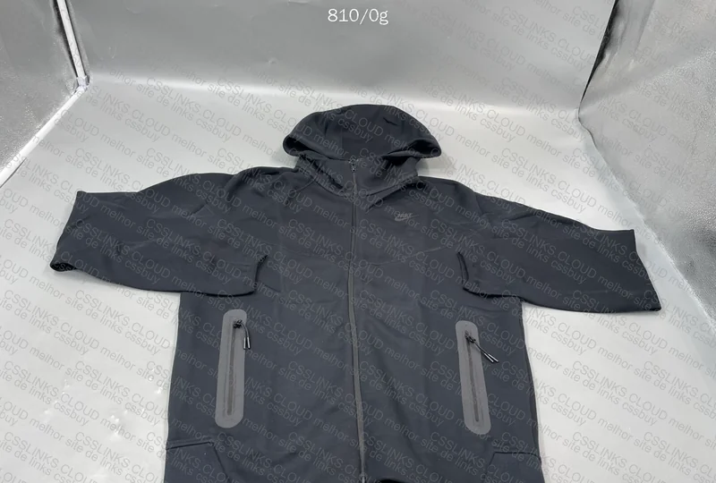 Tech Fleece 2023 3
