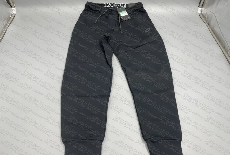 tech fleece black 2