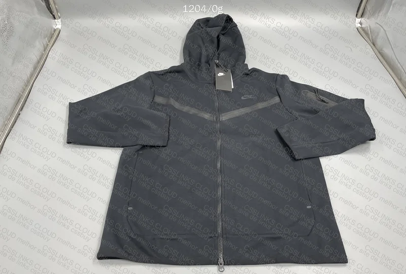 tech fleece black 4