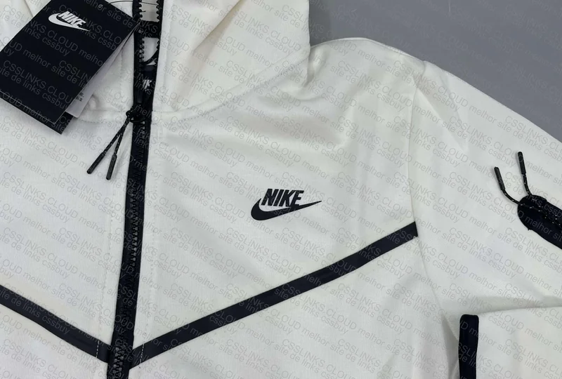 Tech Fleece White 2