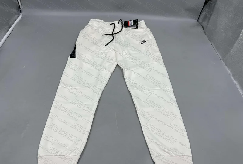 Tech Fleece White 3