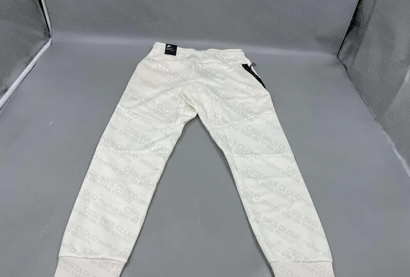 Tech Fleece White 4