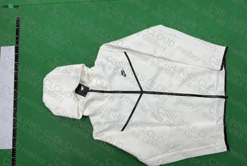 Tech Fleece White