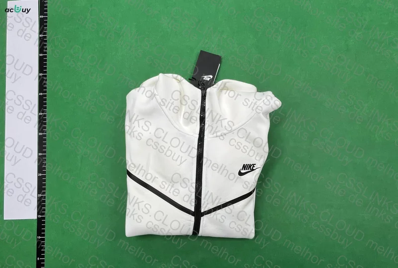 Tech Fleece White 3