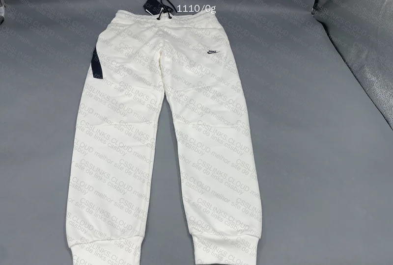 Tech Fleece White