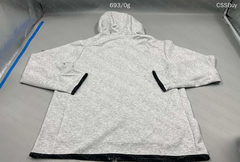 Tech Fleece Gray 3