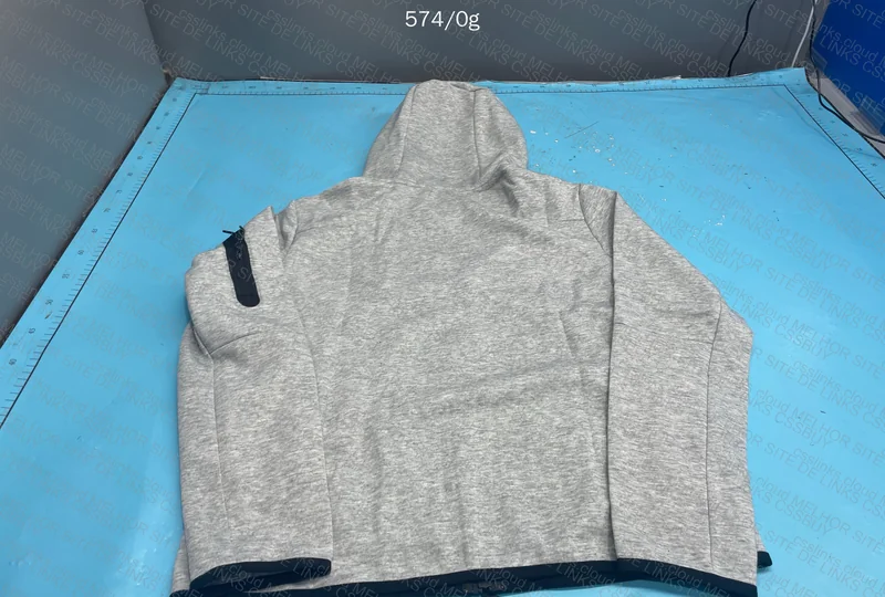 Tech Fleece Gray 6