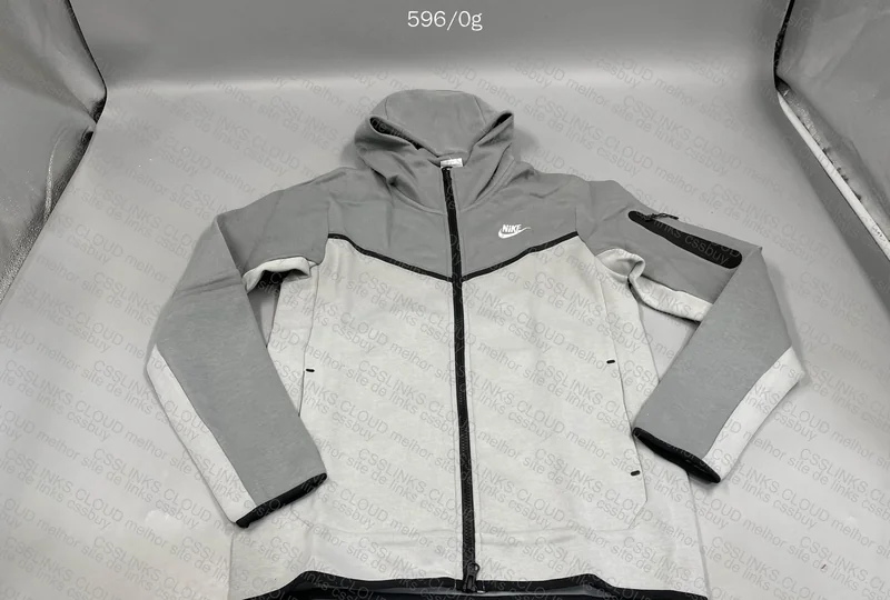 Tech Fleece Gray from Husky with Measurements