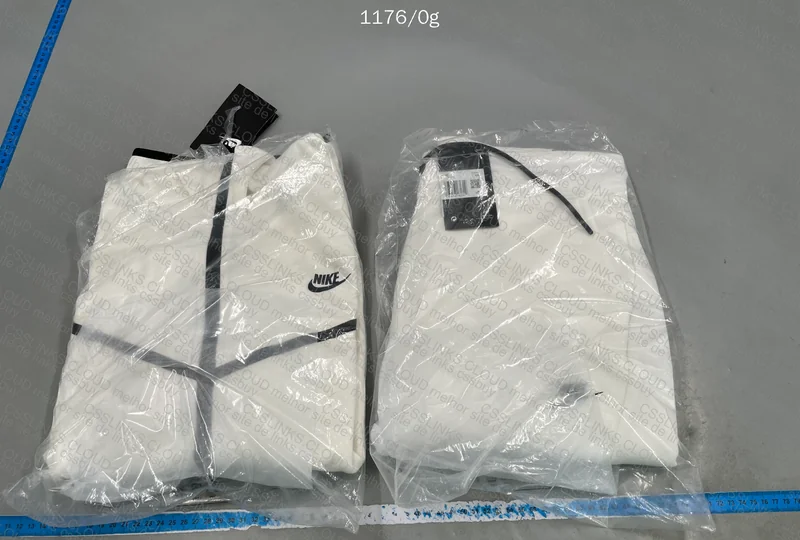 Tech Fleece (with Measurements) 11