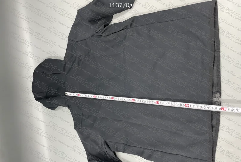 Tech Fleece - with Measurements 6