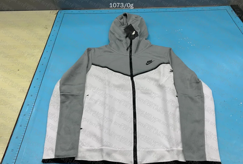 Tech Fleece with Measurements 9