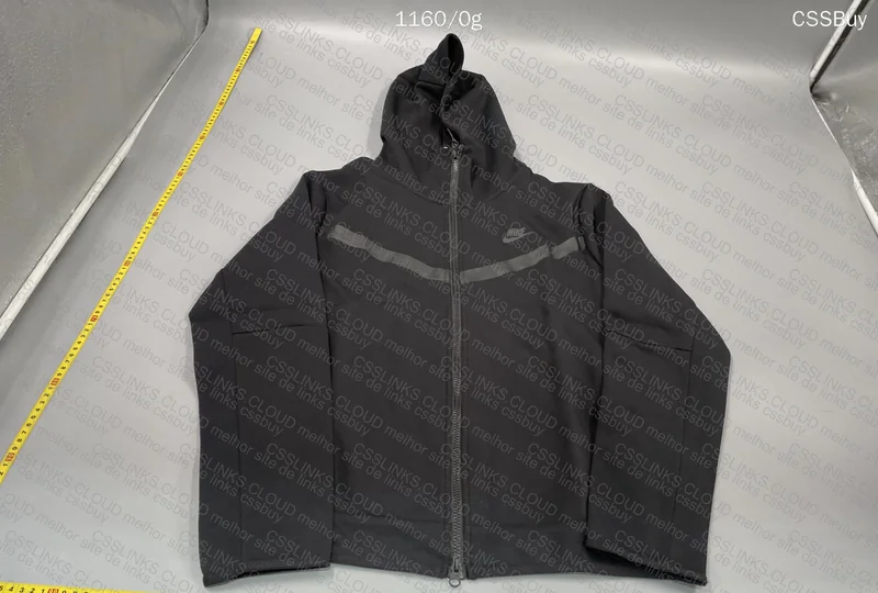 Tech Fleece Continew