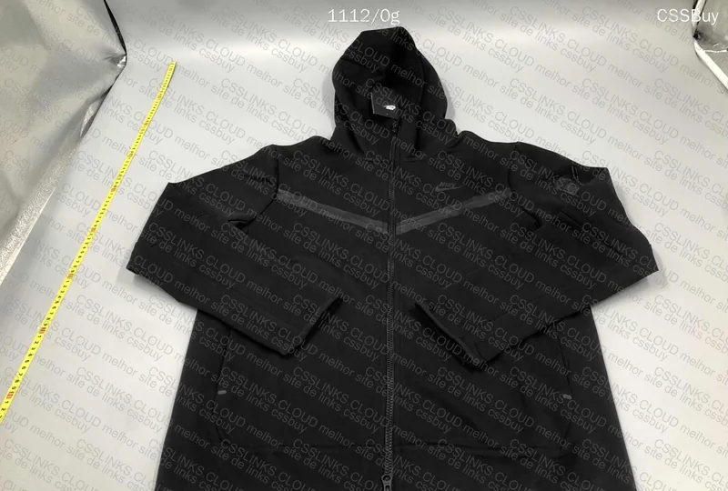 Tech Fleece Continew