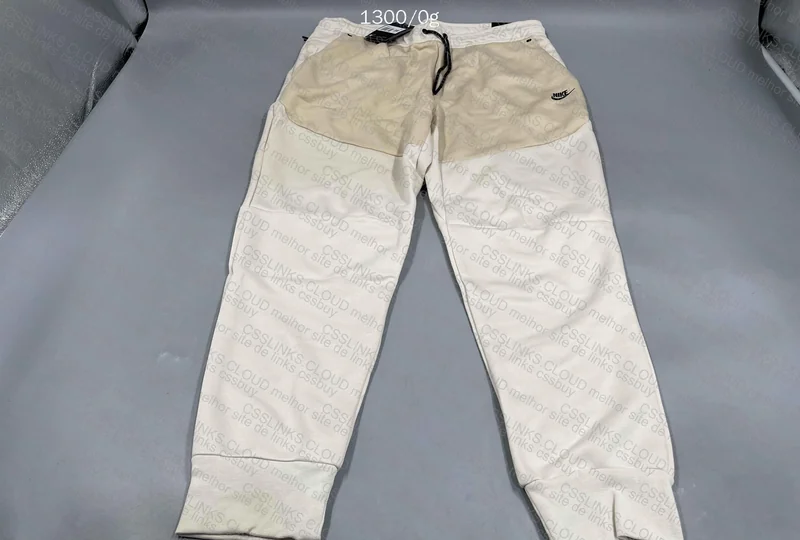 Tech Fleece Cream 4