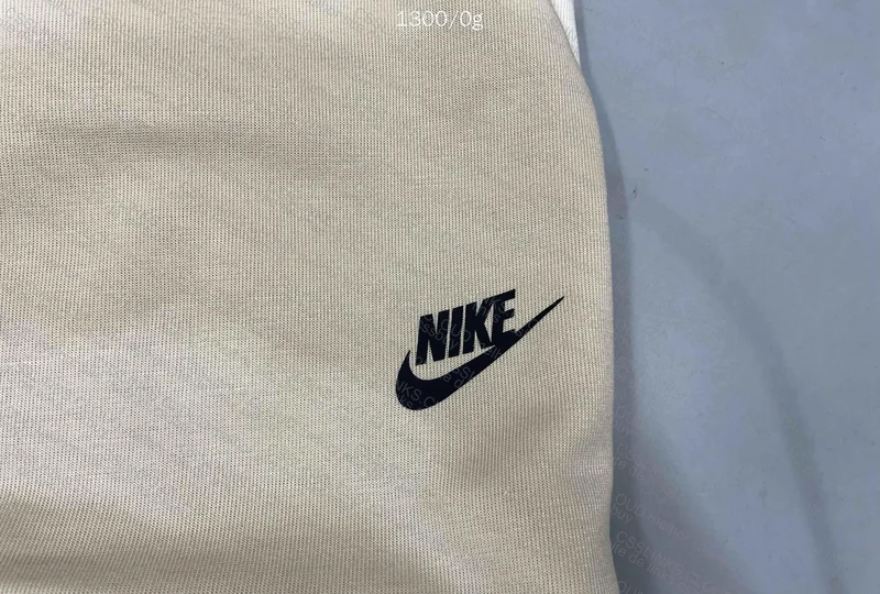 Tech Fleece Cream 5