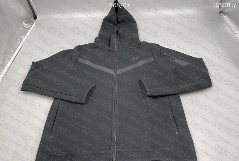 Tech Fleece gl?