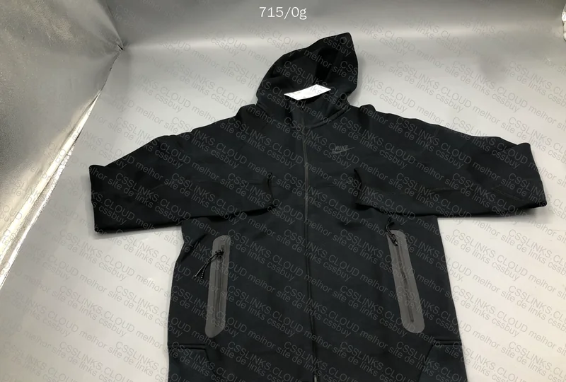 Tech Fleece Hucky 4